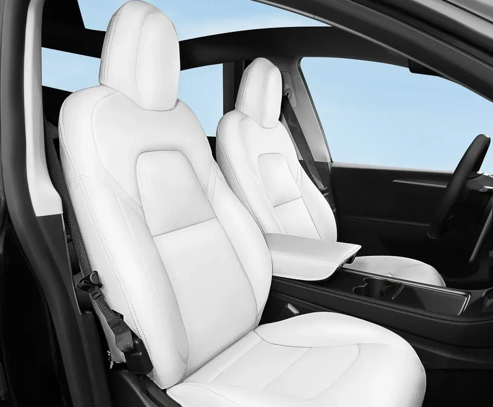 Tested: Do Winter Seat Covers Make Tesla Model 3 Seats Heat Up Slower?